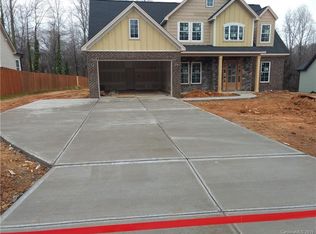 230 Woodbriar Trl, Gastonia, NC 28056