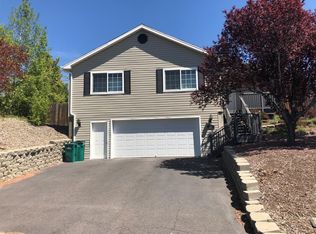 204 Angela Ct, Klamath Falls, OR 97601