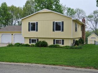 1461 Grandview Dr, Warrensburg, MO 64093