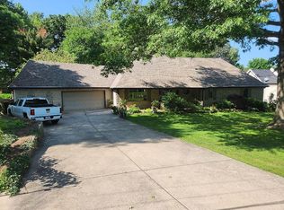 3645 E Woodbridge St, Springfield, MO 65809