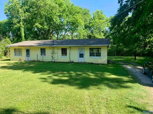 373 Section Line Rd, Gurley, AL 35748