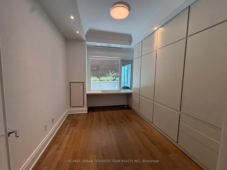 80 Yorkville Ave #303 — Photo 43