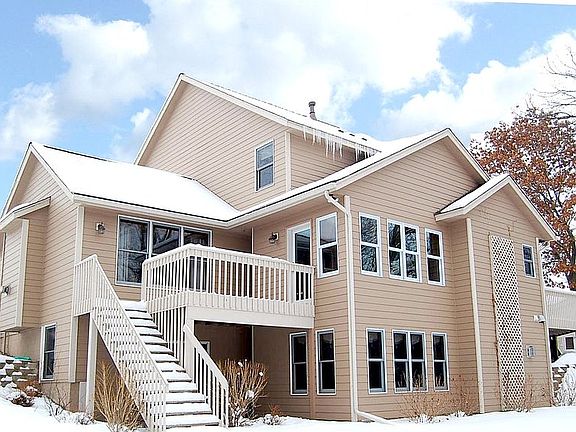 2nd image of 1155 Scarborough Ln
