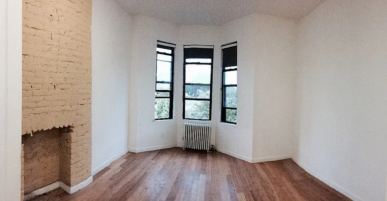 Rented by Level Group | media 13