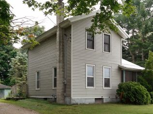 124 Acorn St, Plainwell, MI 49080