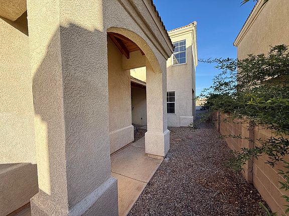 3rd image of 701 Renaissance Loop SE