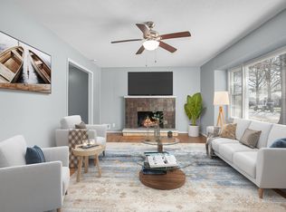 908 SW 6th St, Lees Summit, MO 64081