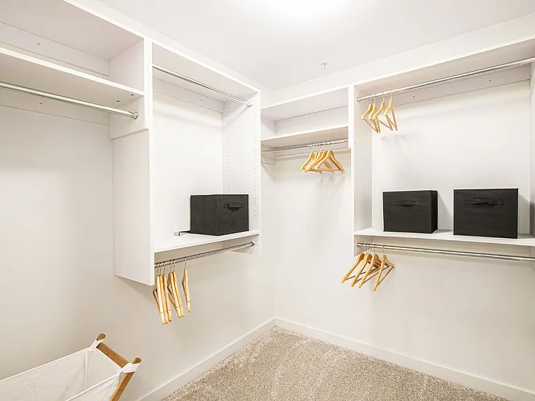 Deca Camperdown Apartments — Photo 5