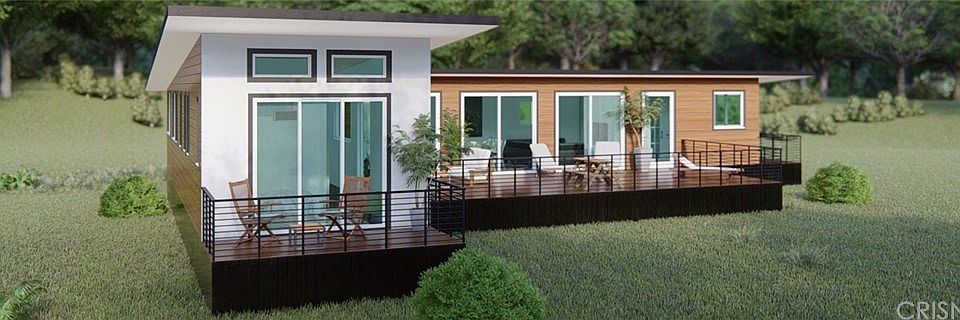 2nd image of 2074 Lookout Dr