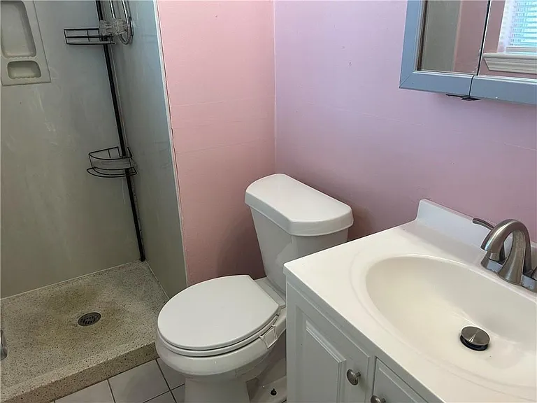 725 Oakwood Dr — Photo 13