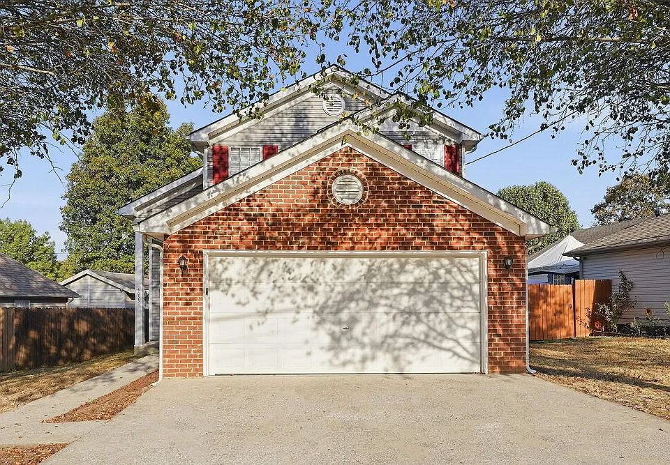 4033 Pepperwood Dr