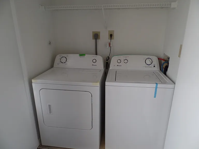 2851 N Oakland Forest Dr #306 — Photo 2