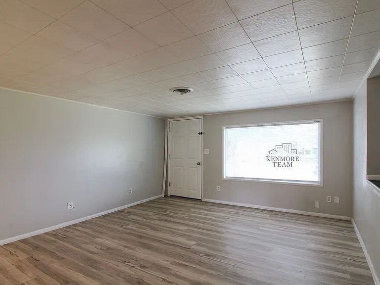 1021 Sanford Ave — Photo 8