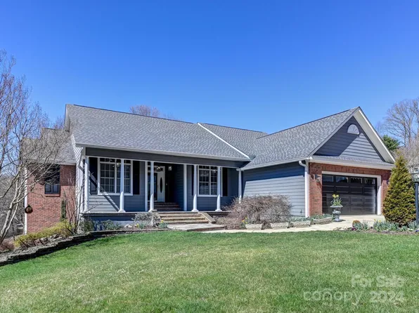 47 Winding Oak Dr, Arden, NC 28704
