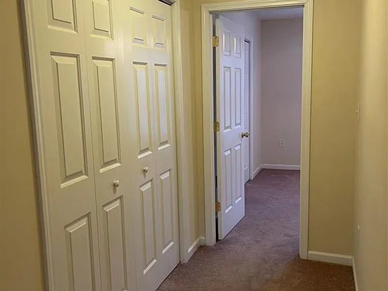 1615 Oak Leaf Dr NW — Photo 8