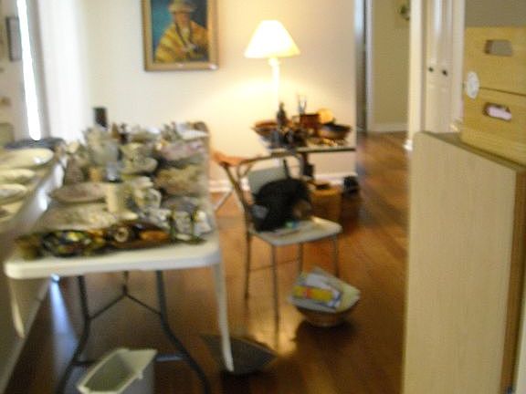 4th image of 2952 Kenilwick Dr S