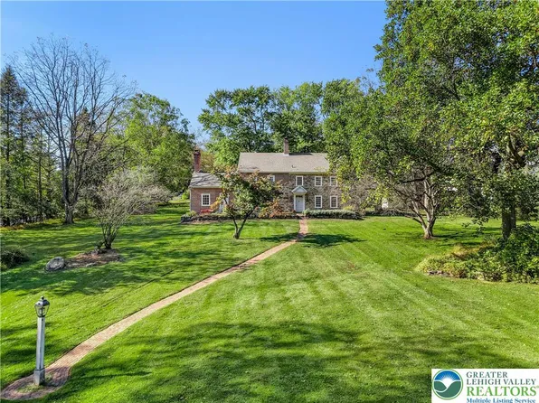 1701 Chain Dam Rd, Easton, PA 18045