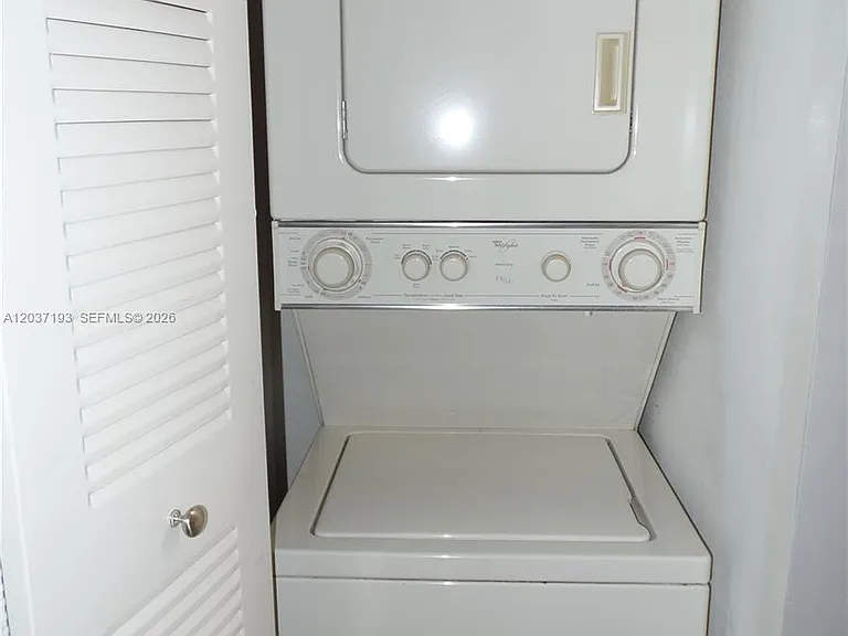 5672 Rock Island Rd #260 — Photo 5