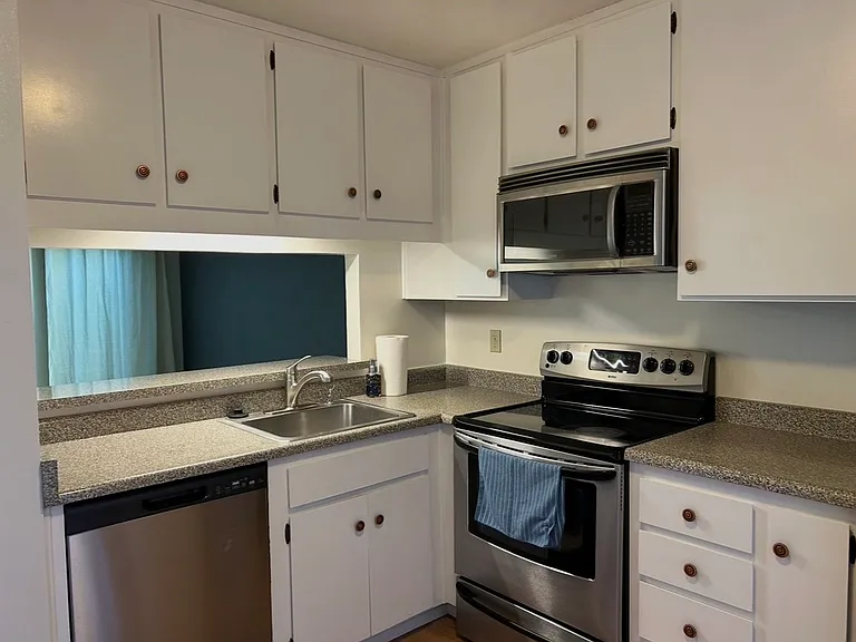 12 Fielding Cir — Photo 3