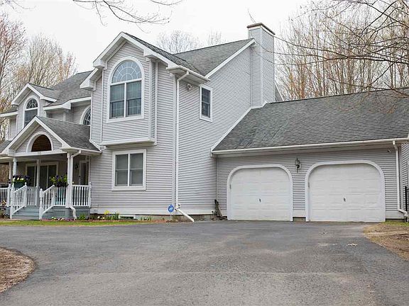 3rd image of 105 Birch Dr
