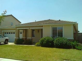 1043 Rosewood Ave, Sanger, CA 93657