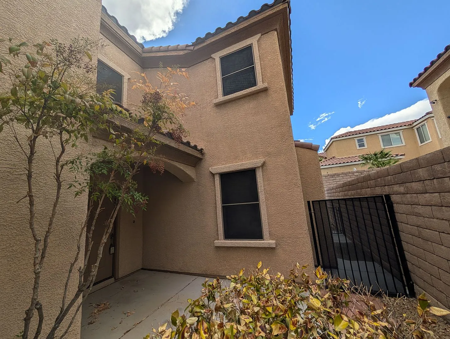 Superior Summerlin 3 Bedroom Home — Photo 4