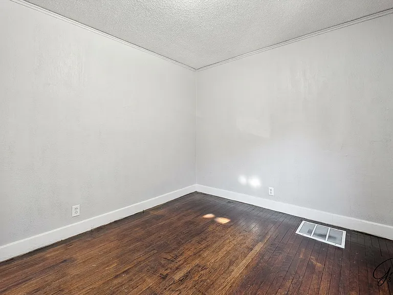 12650 Griggs St — Photo 27