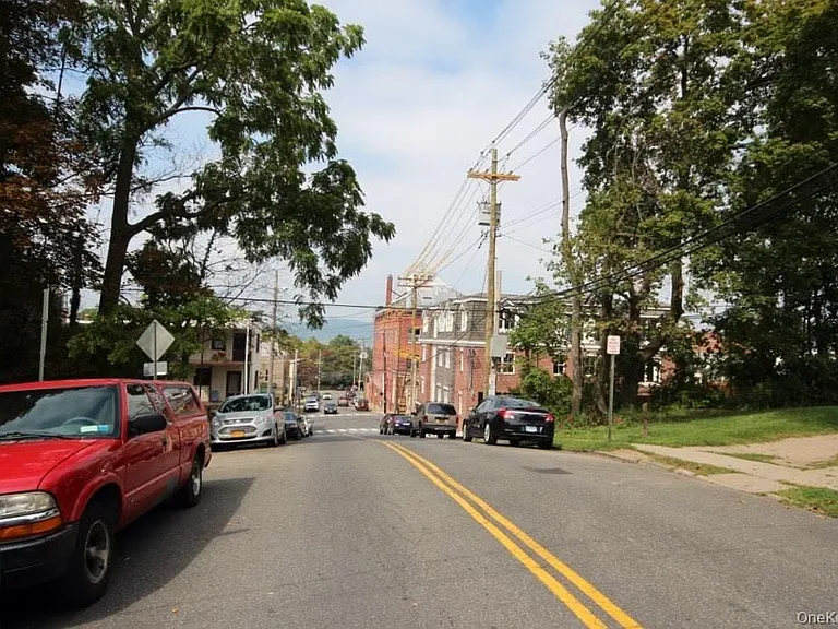15-17 Chestnut St #15 — Photo 20