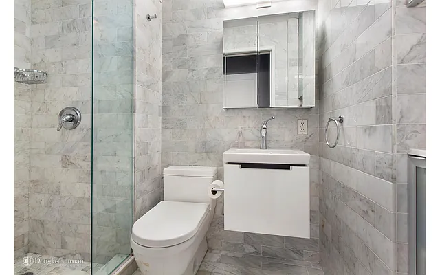 Sold by Douglas Elliman | media 25