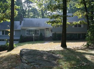 637 Rock Ridge Rd, Fairfield, CT 06824