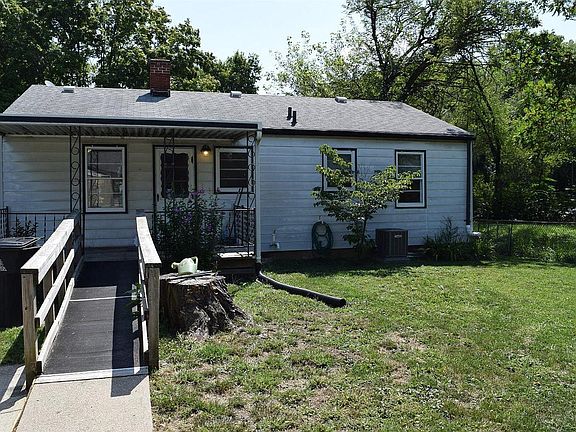2nd image of 411 Williams St