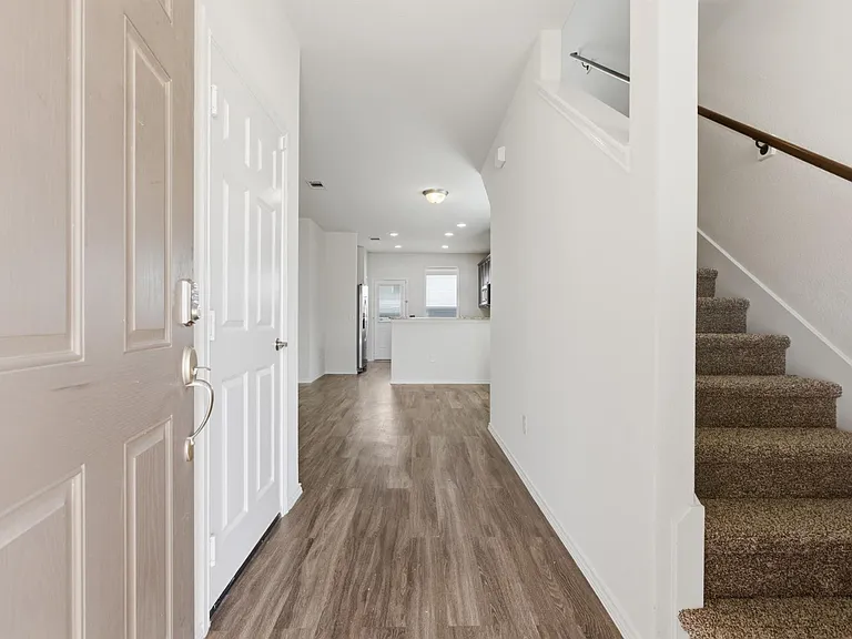 5718 Savanna Pasture Rd — Photo 4