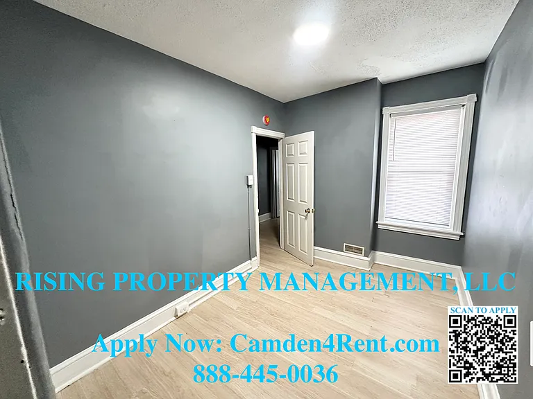 708 Royden St — Photo 9