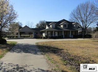 1241 Macon Front Rd, Oak Grove, LA 71263