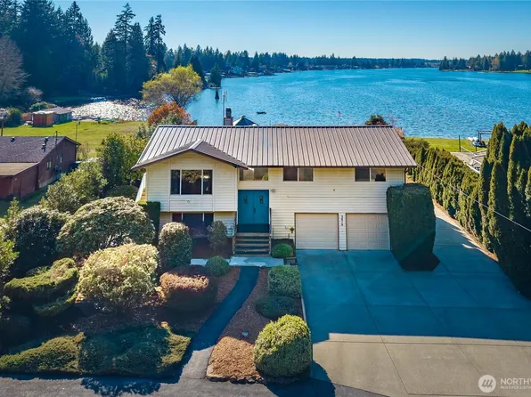 5816 218th Avenue E, Lake Tapps, WA 98391