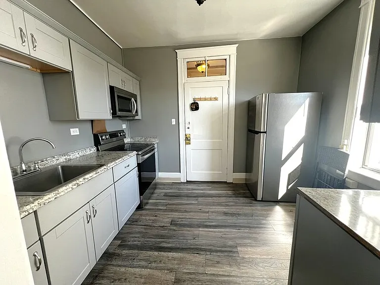 2 Raymond Ave #2A — Photo 2