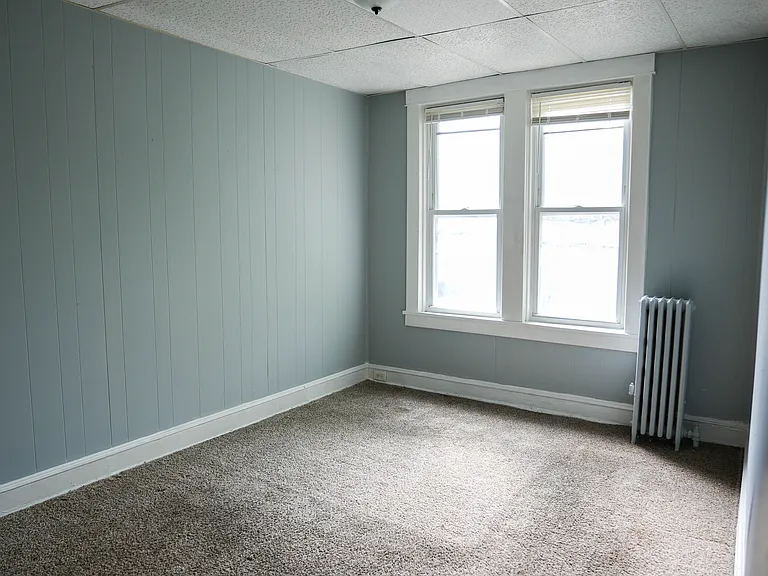3221 Belmont Ave — Photo 14