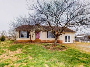 980 Dixie Bee Rd, Adams, TN 37010