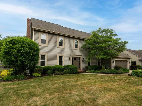 10133 N Foxkirk DRIVE, Mequon, WI 53097