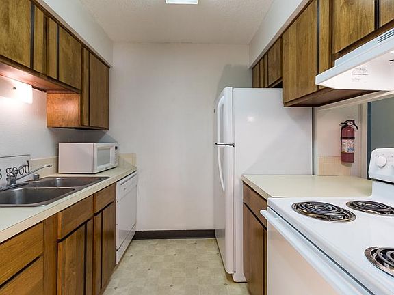 5th image of 3851 Montgomery Blvd NE APT 1034