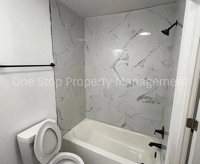 5711 Jackson Ave — Photo 22