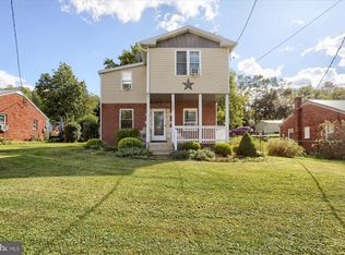 14090 Buchanan Trl E, Waynesboro, PA 17268