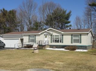 59 Bayberry Dr, Gardner, MA 01440