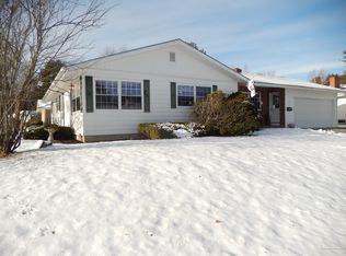 15 Champlain Ave, Lewiston, ME 04240