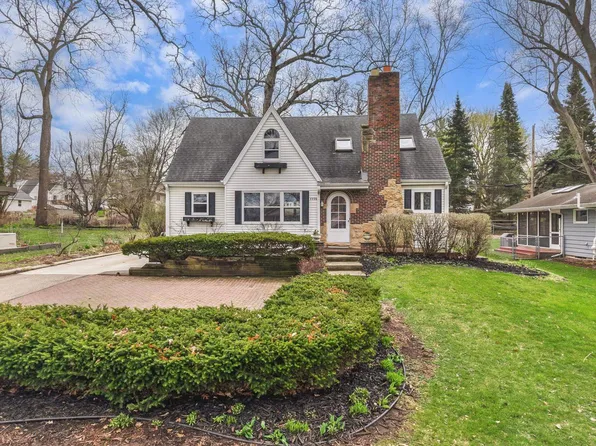 4406 Winnequah Road, Monona, WI 53716