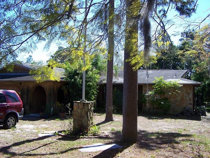 Lovely Old Oak Shaded Lot