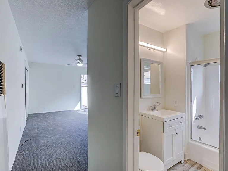Ocean Avenue Duplex — Photo 30