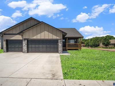 1103 Cyber Ct, Madison, SD, 57042