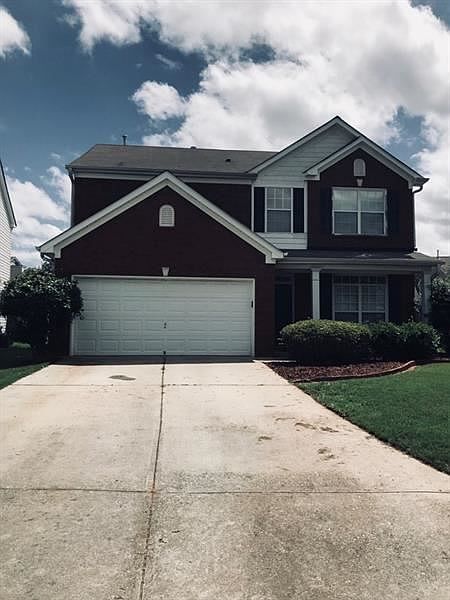 1st image of 702 Clairidge Oak Ct