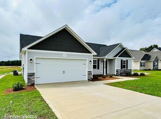 707 Alpha Ct, Beulaville, NC 28518